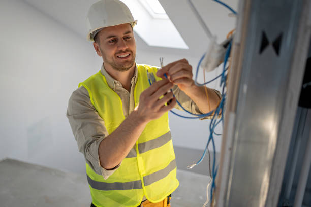 Best Ceiling Fan Installation Electrician  in Milwaukie, OR